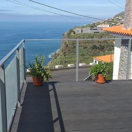 Casa Miradouro Do Pigarro, Sunny Apartament Calheta (Madeira)