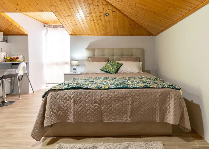 Casa Miradouro Do Pigarro, Sunny * Calheta (Madeira)