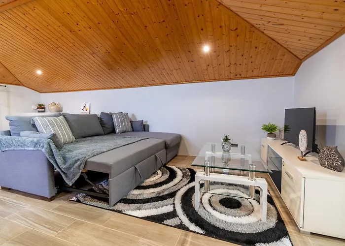 Casa Miradouro Do Pigarro, Sunny Calheta (Madeira)